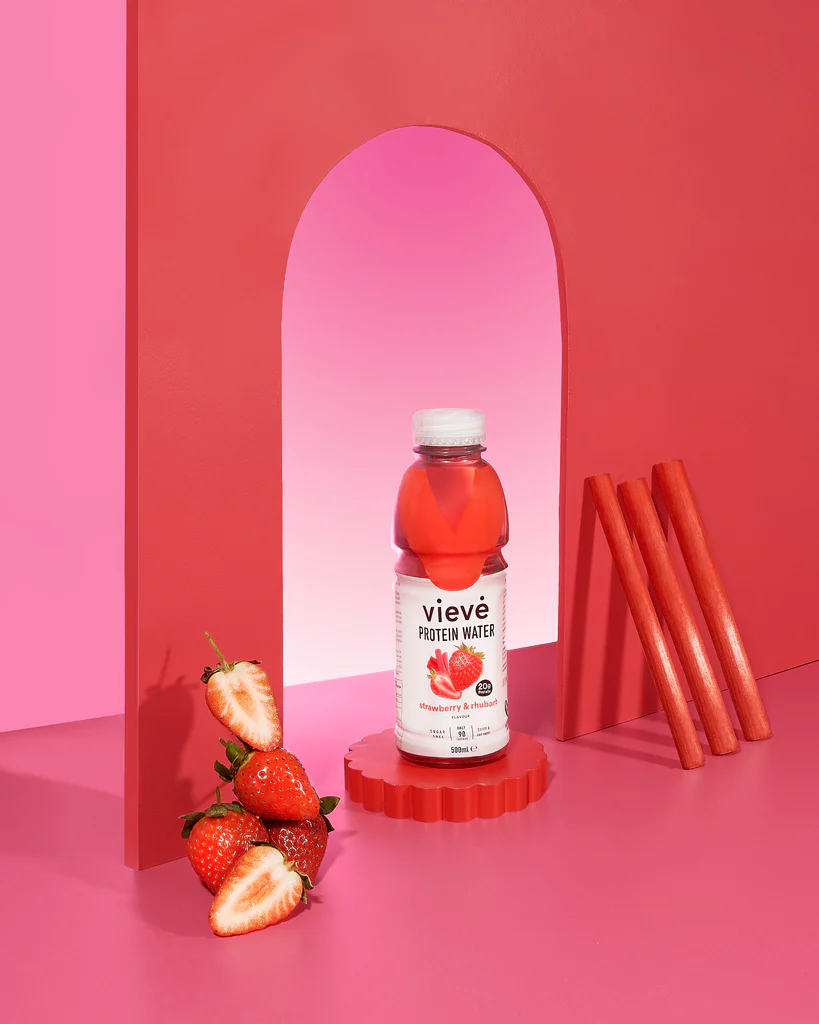 Vieve Protein Water Strawberry & Rhubarb – Refreshing Protein Drink (500ml)